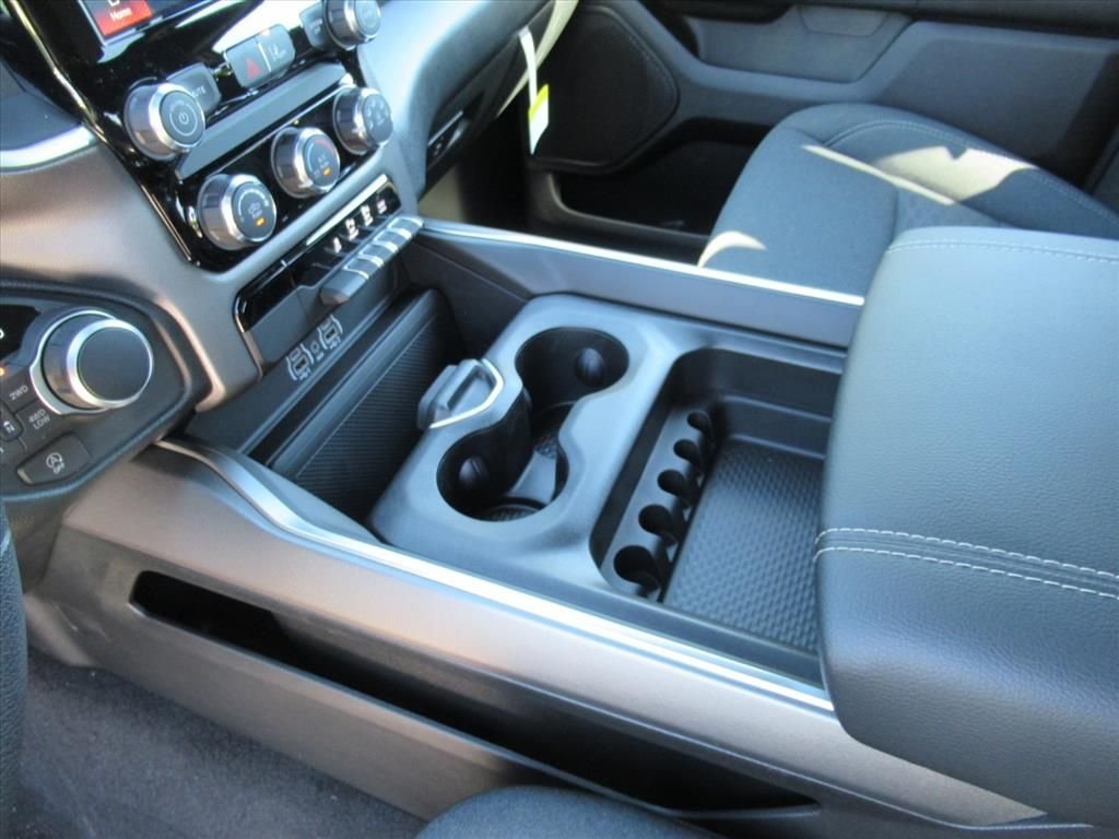 New 2026 Granite Crystal Metallic Clear-Coat Exterior Paint RAM Express image 18