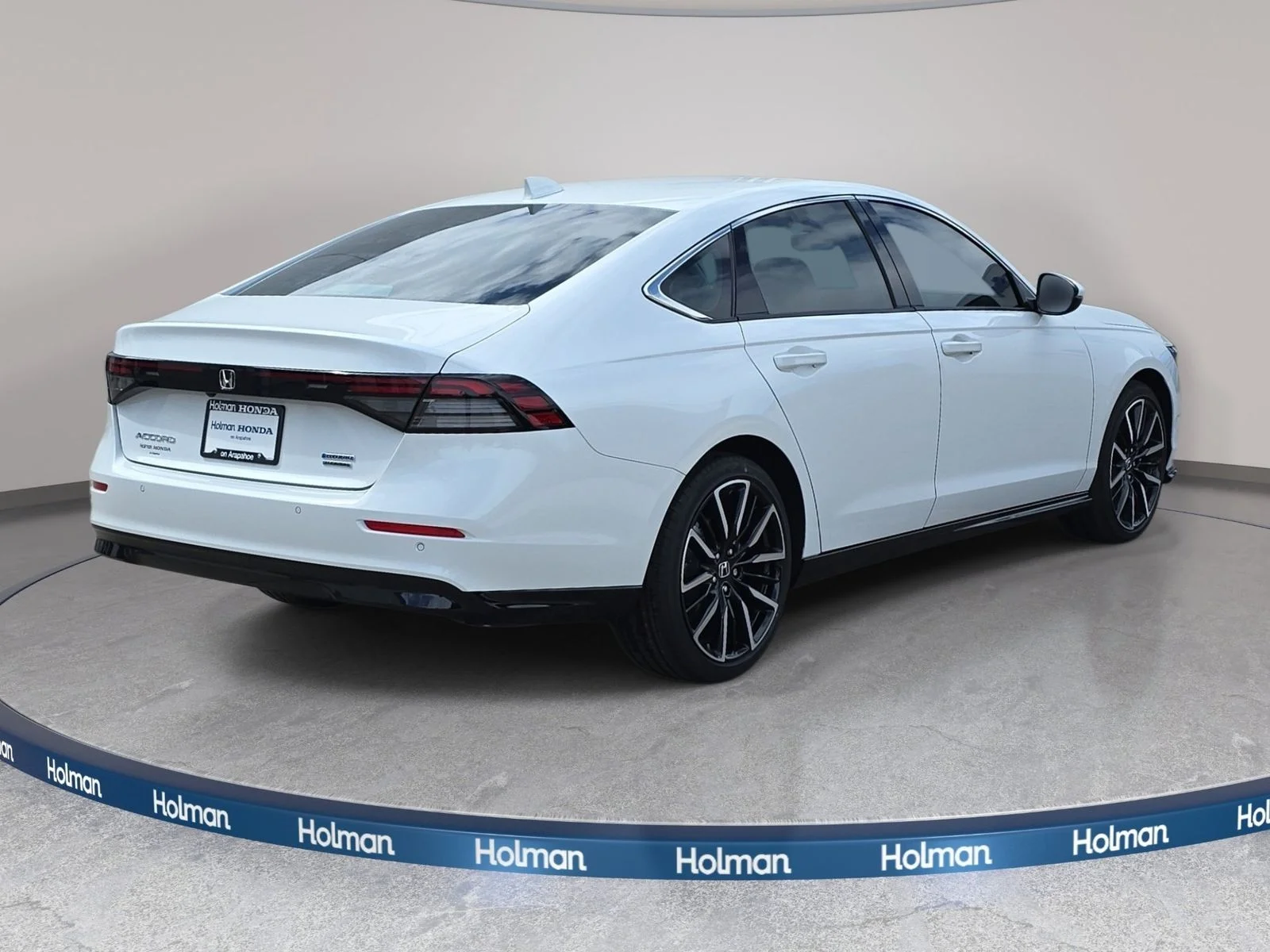 New 2026 Platinum White Pearl Honda Touring image 5