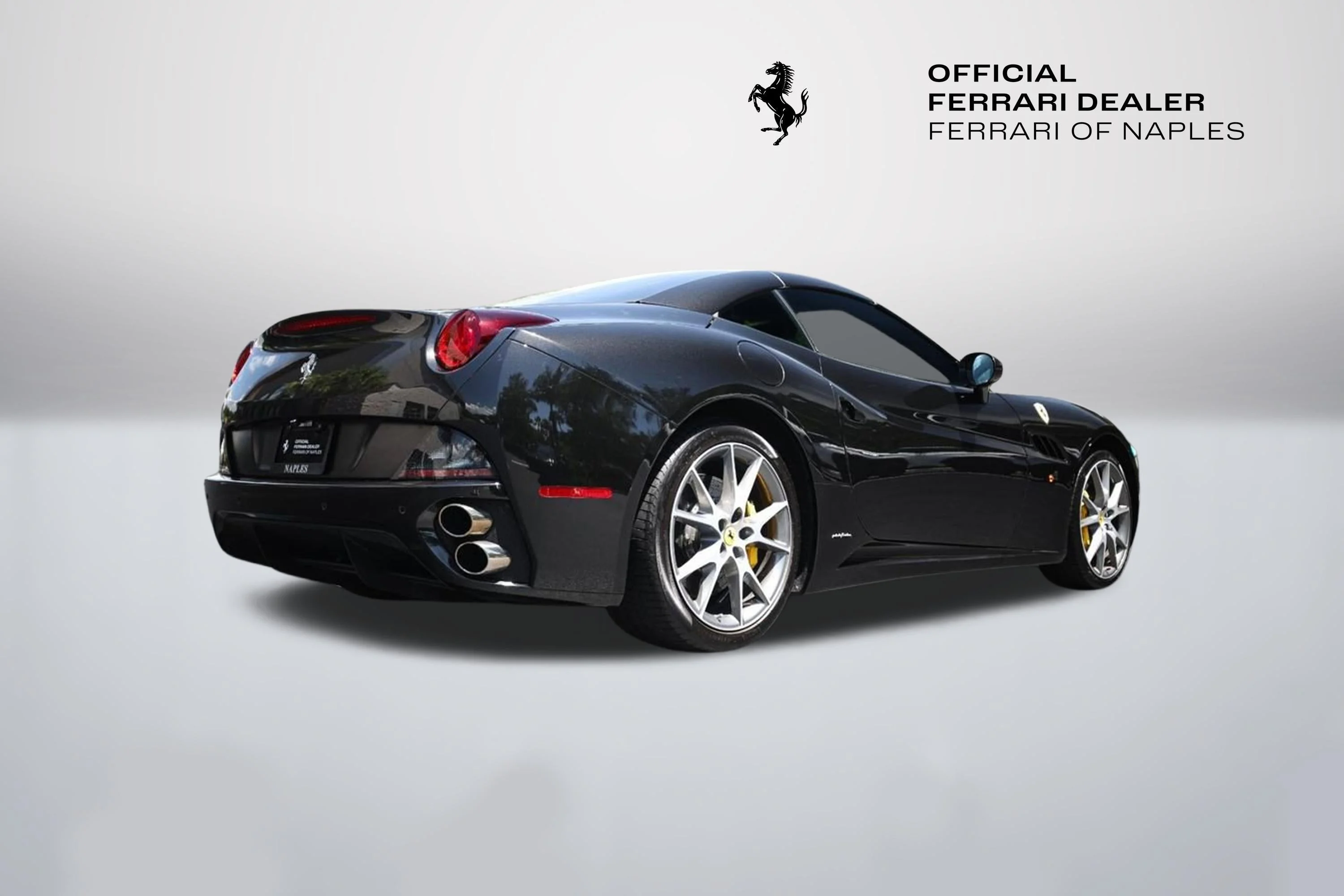 Used 2011 Nero Daytona Ferrari Base image 10