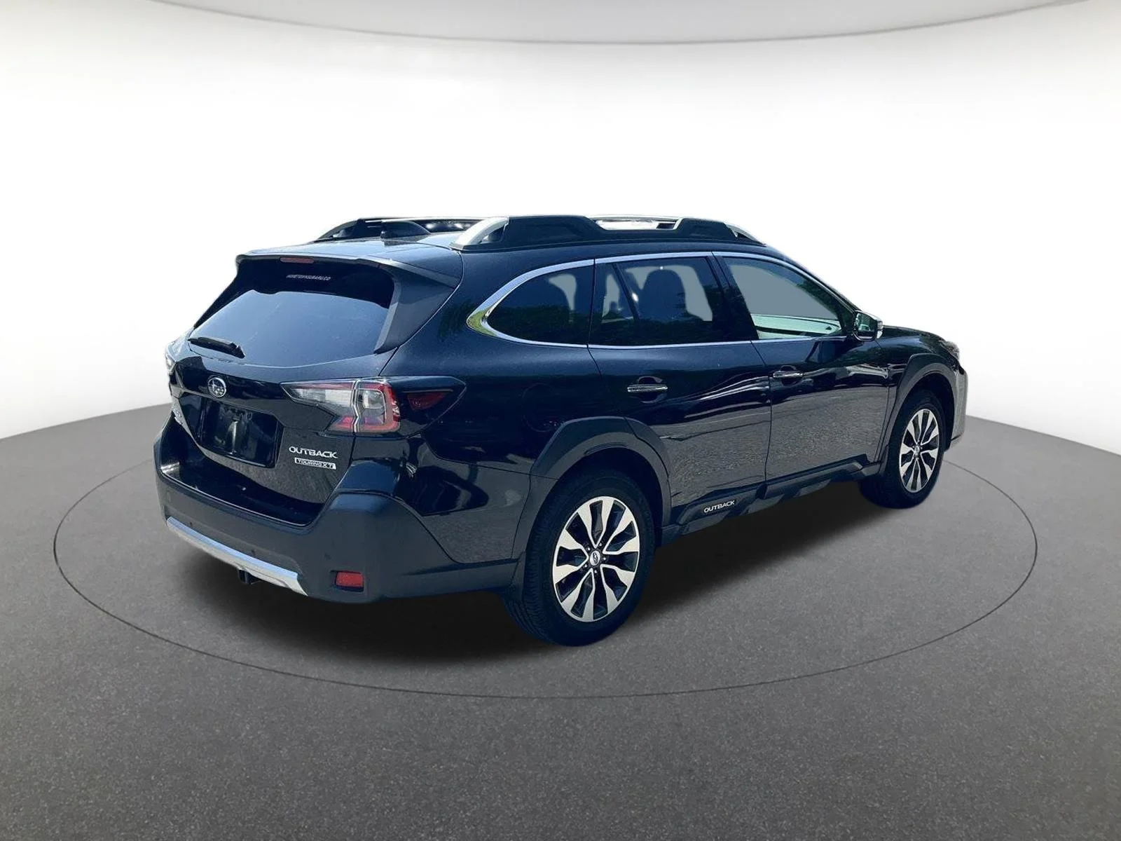 Used 2023 Crystal Black Silica Subaru Touring XT image 7