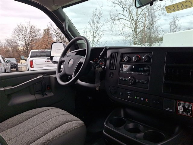 2025 GMC Savana Cargo Work Van - Photo 13