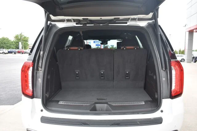 Used 2023 White GMC Denali Ultimate image 19