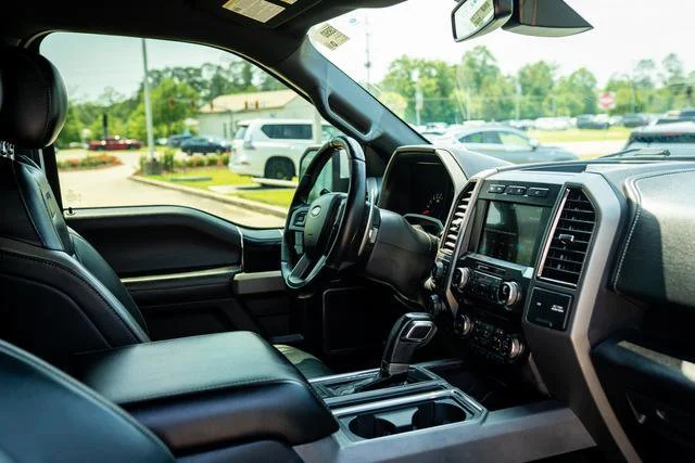 Used 2017 Oxford White Ford Raptor image 7