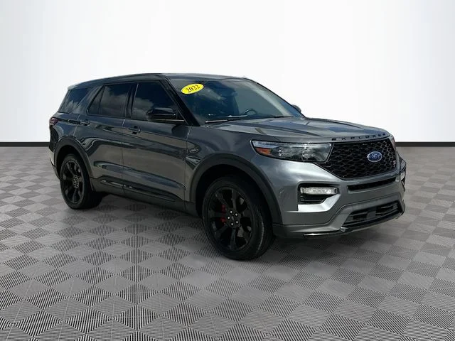Used 2022 Gray Ford ST image 3