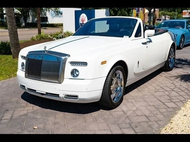 2009 Rolls-Royce Phantom Drophead Coupe's photo