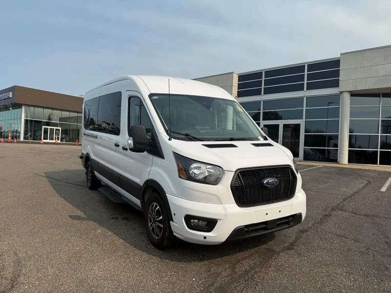Used 2024 White Ford XL image 4