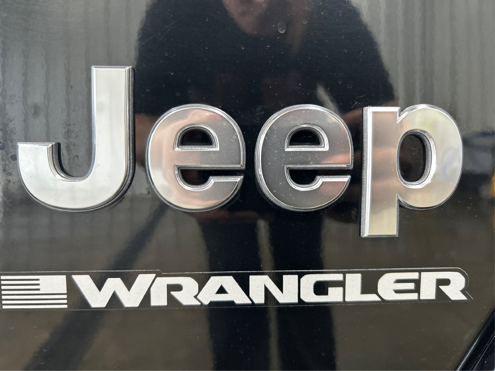 Used 2024 Black Jeep Sahara image 24