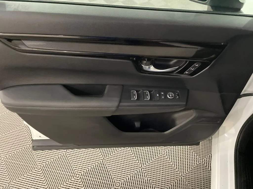 Used 2024  Honda EX-L image 11