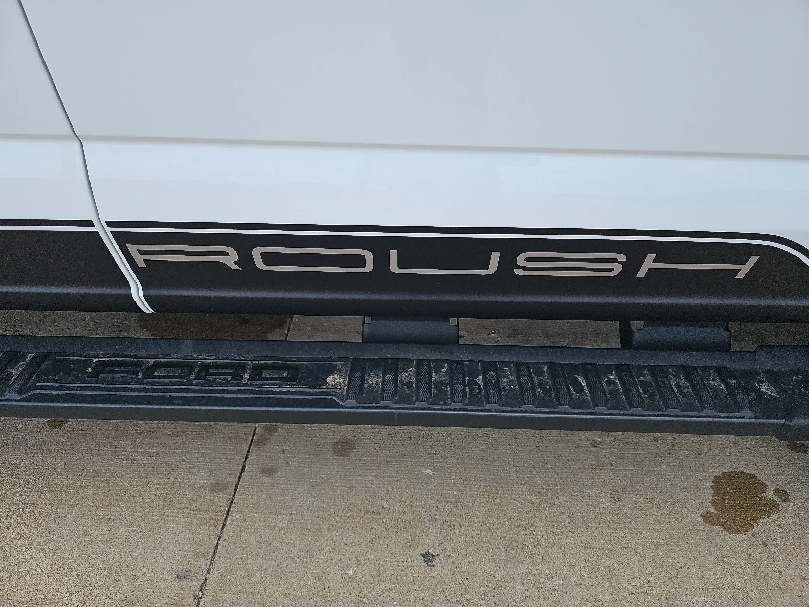 New 2026 Oxford White Ford F-250® Lariat® image 6