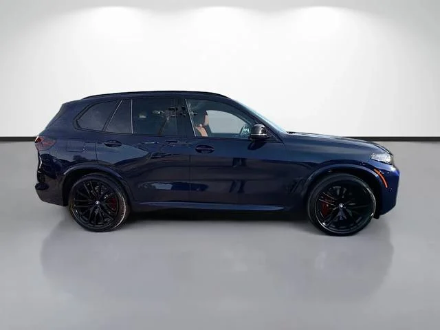 New 2026 Tanzanite Blue II Metallic BMW M60i image 2