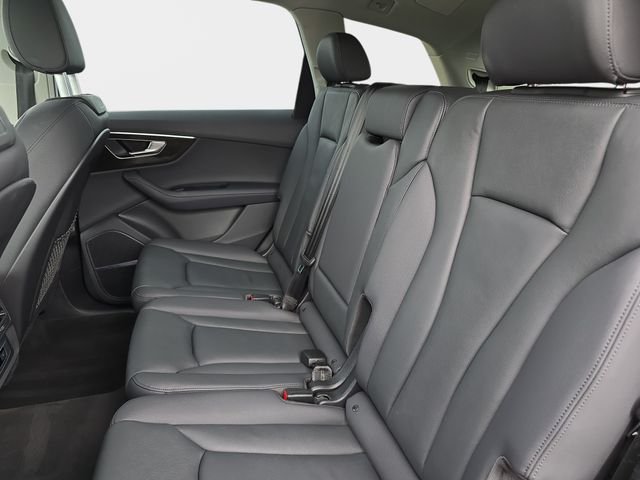 Used 2023  Audi 45 Premium Plus image 18