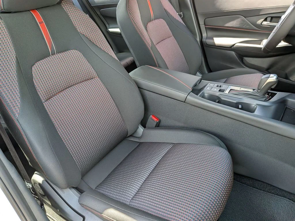 New 2026 White Nissan SR image 33