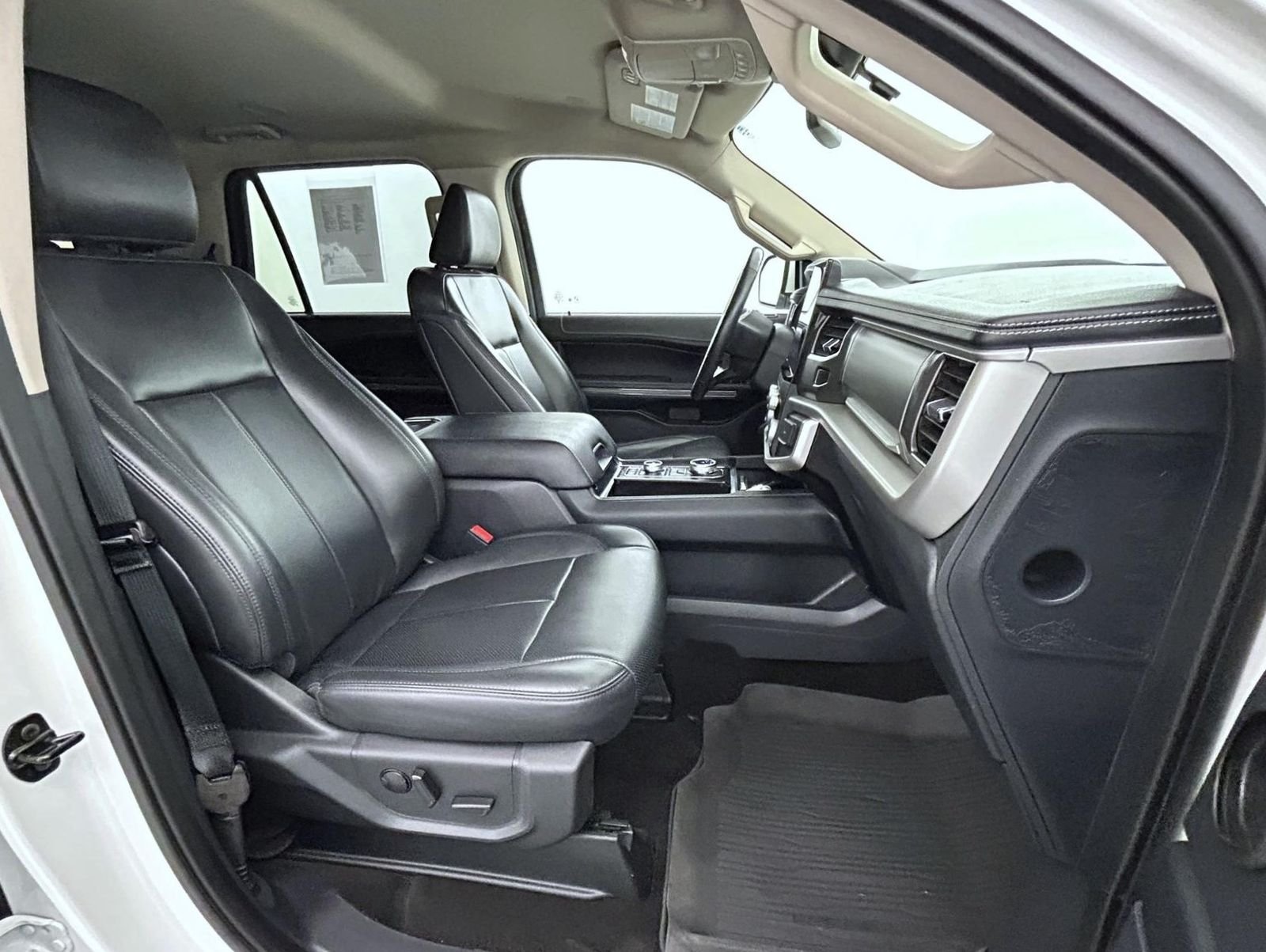 Used 2023 White Ford XLT image 15