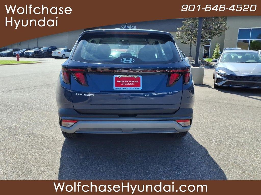 New 2026 Blue Hyundai SE FWD image 4