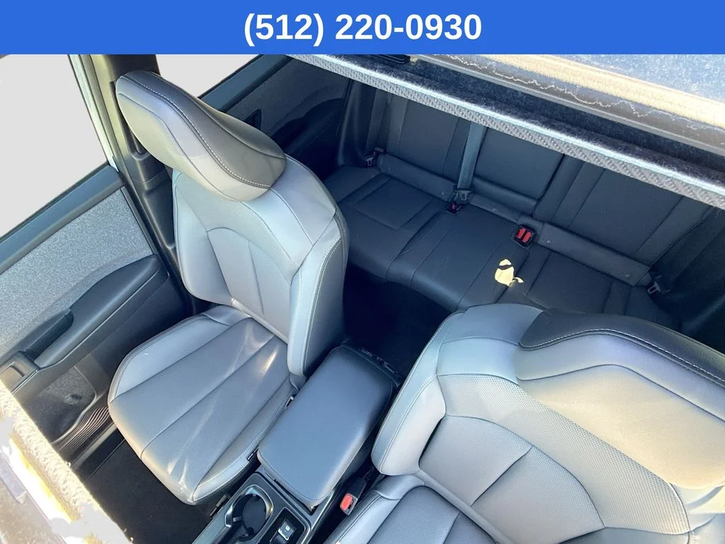 New 2026 CRYSTAL WHITE PEARL Subaru Limited image 27
