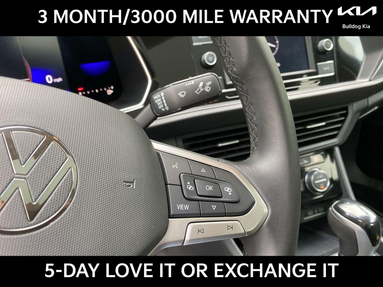 Used 2022 Platinum Gray Metallic Volkswagen SE image 25