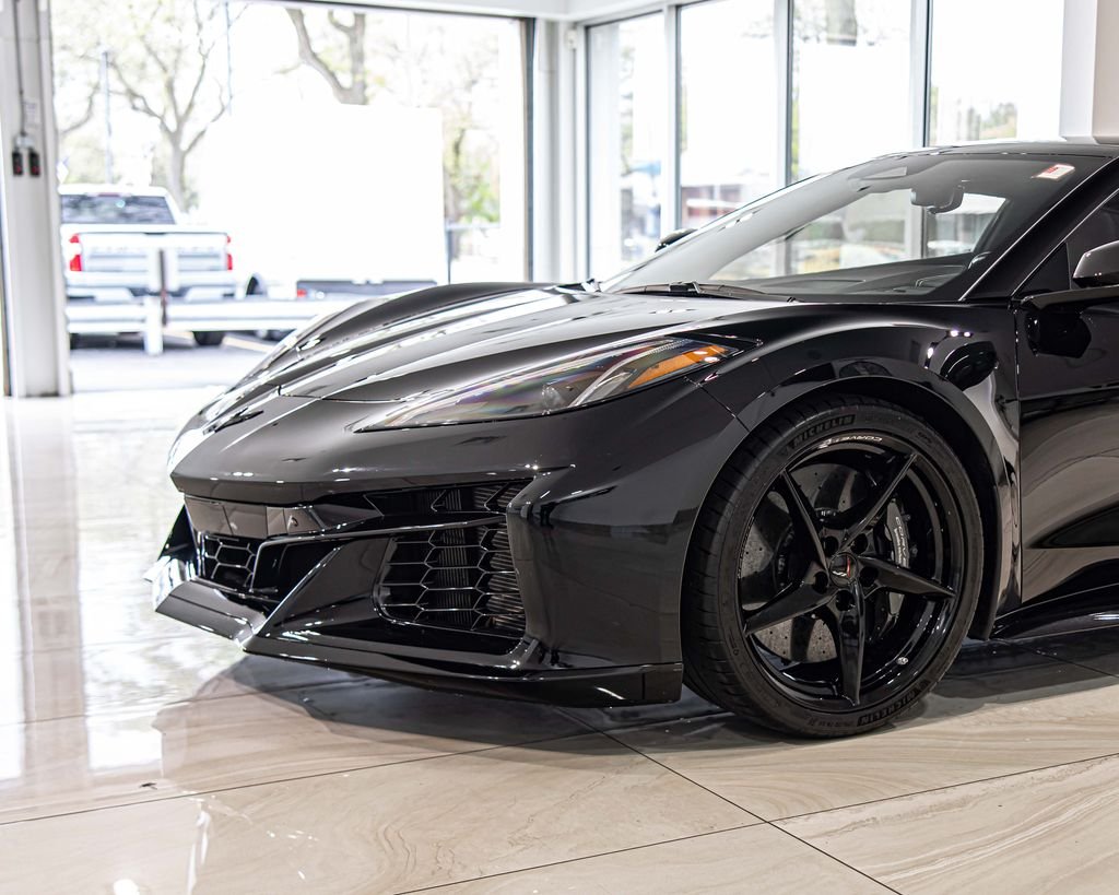 Used 2025 Black Chevrolet E-Ray image 4