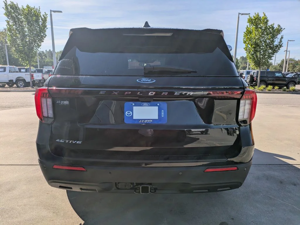 New 2026 Agate Black Metallic Ford Active image 5