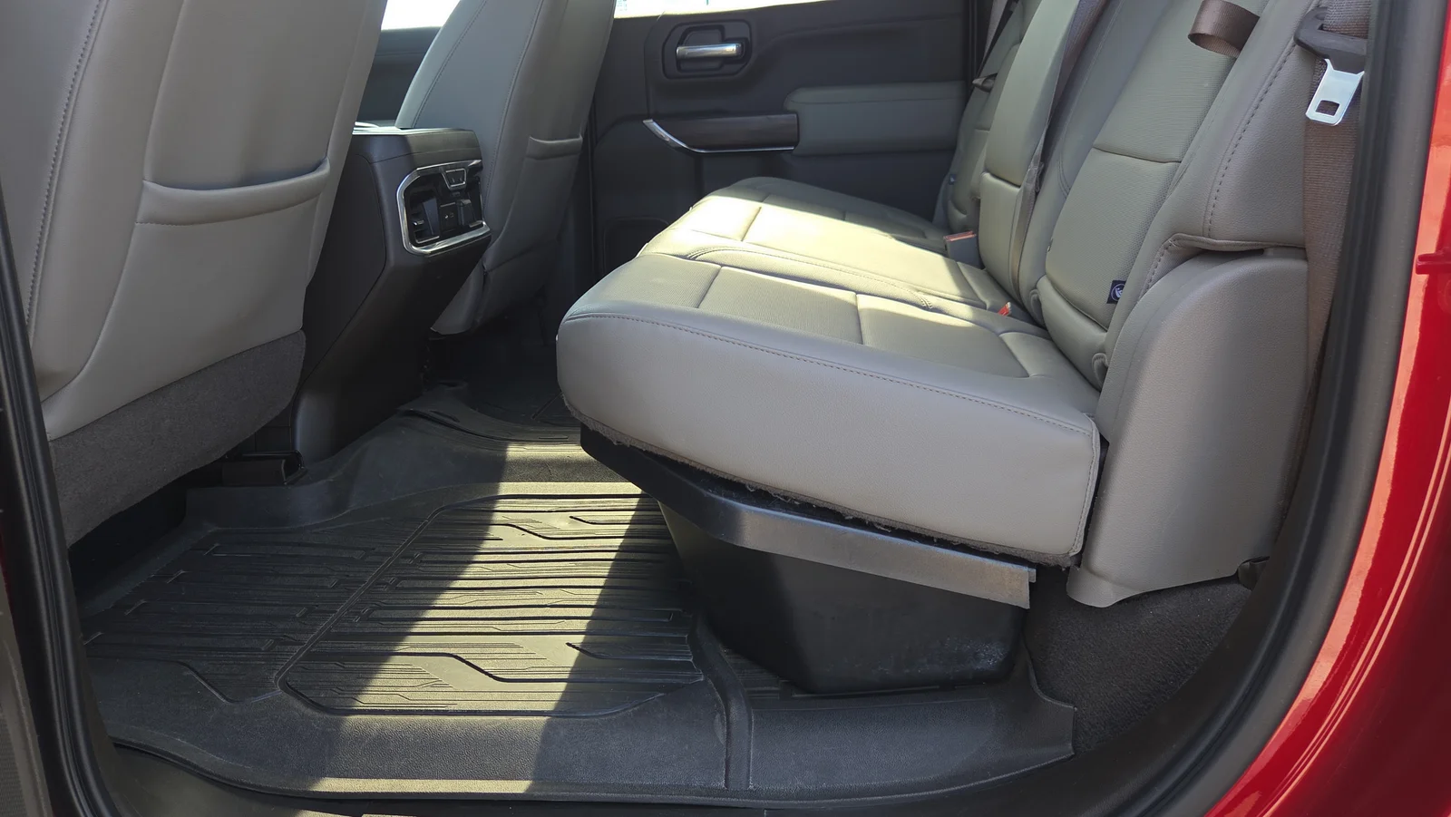 Used 2019 Red GMC SLT image 25
