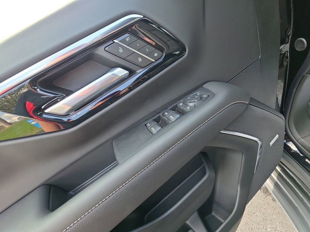 2026 Chevrolet Tahoe Premier - Photo 13
