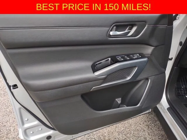 Certified Used 2025 Brilliant Silver Metallic Nissan SL image 10