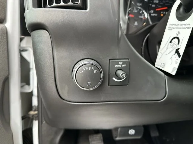 2025 GMC Savana Cargo Work Van - Photo 17