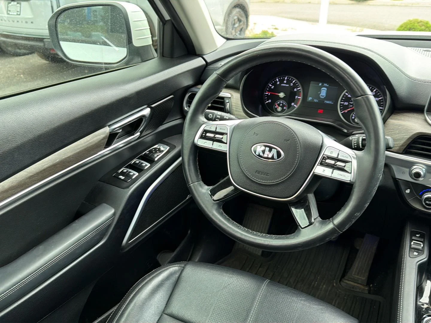 Used 2021 Glacial White Pearl Kia EX image 17