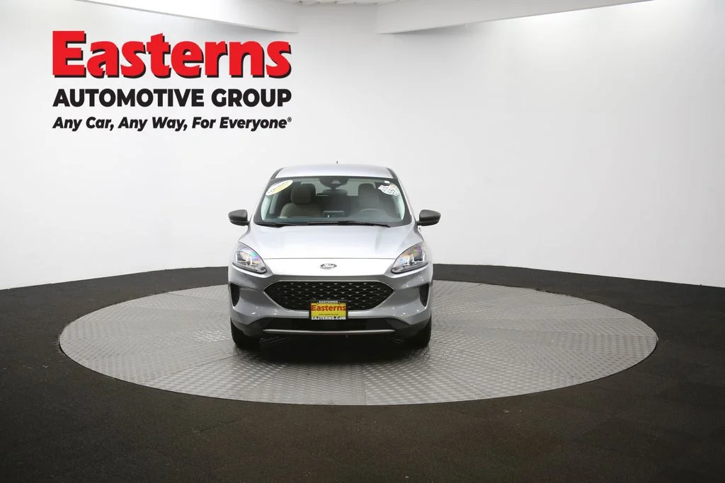 Used 2022 Silver Ford SE image 51