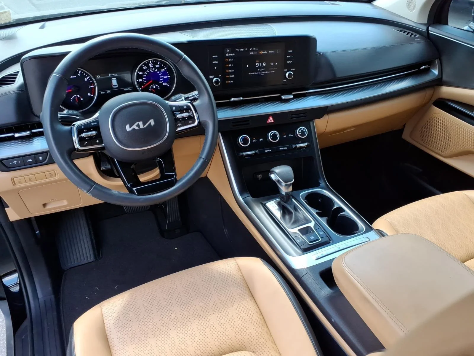 Used 2023 Aurora Black Pearl Kia LX image 21
