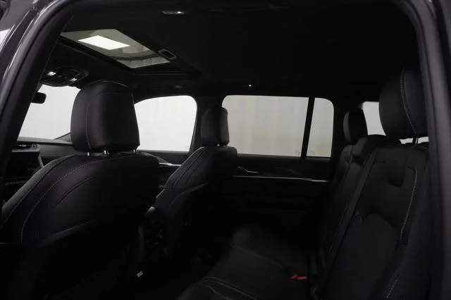 New 2026 Baltic Gray Metallic Clear-Coat Exterior Paint Jeep Laredo image 18