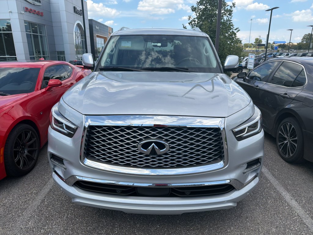 Used 2020 Liquid Platinum INFINITI LUXE image 2