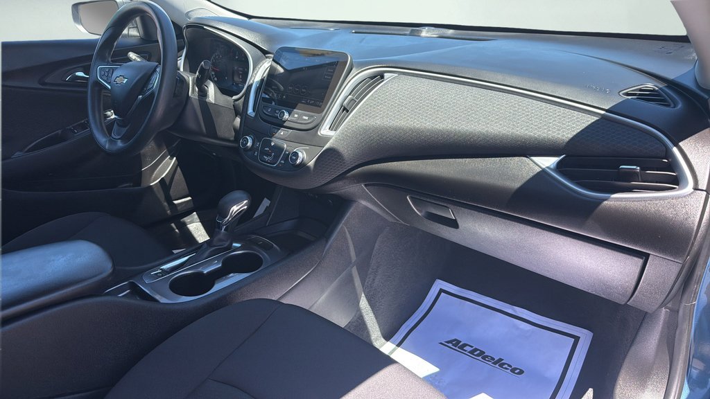 Used 2024 Lakeshore Blue Metallic Chevrolet FL image 38