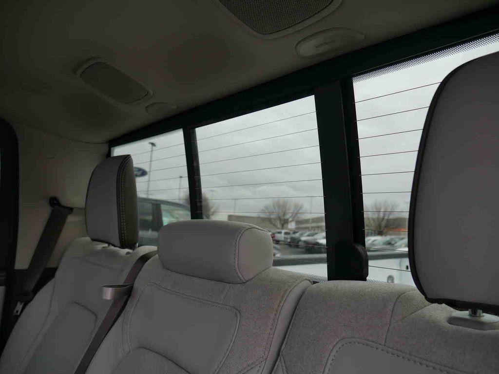New 2026 Bright White Clear-Coat Exterior Paint RAM LARAMIE image 19