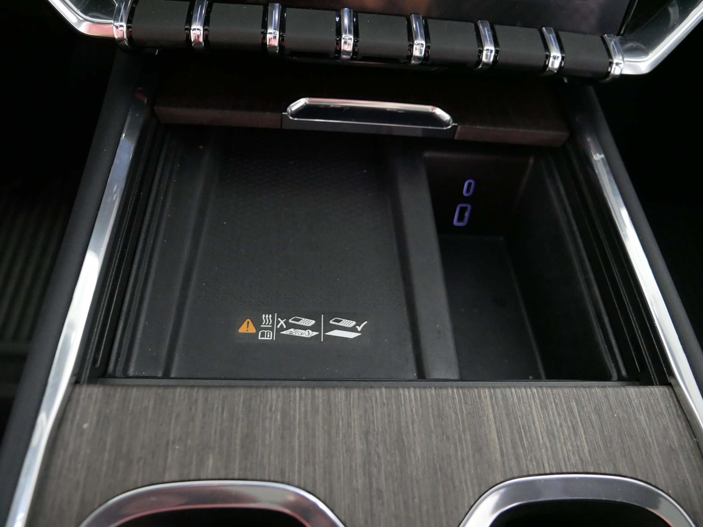 Used 2024 Ebony Twilight Metallic GMC Denali image 30