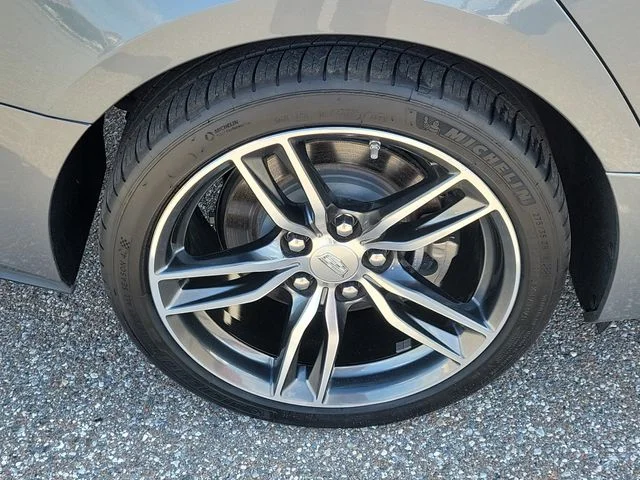 Used 2019 Gray Cadillac 3.6L Twin Turbo V-Sport Premium Luxury image 7
