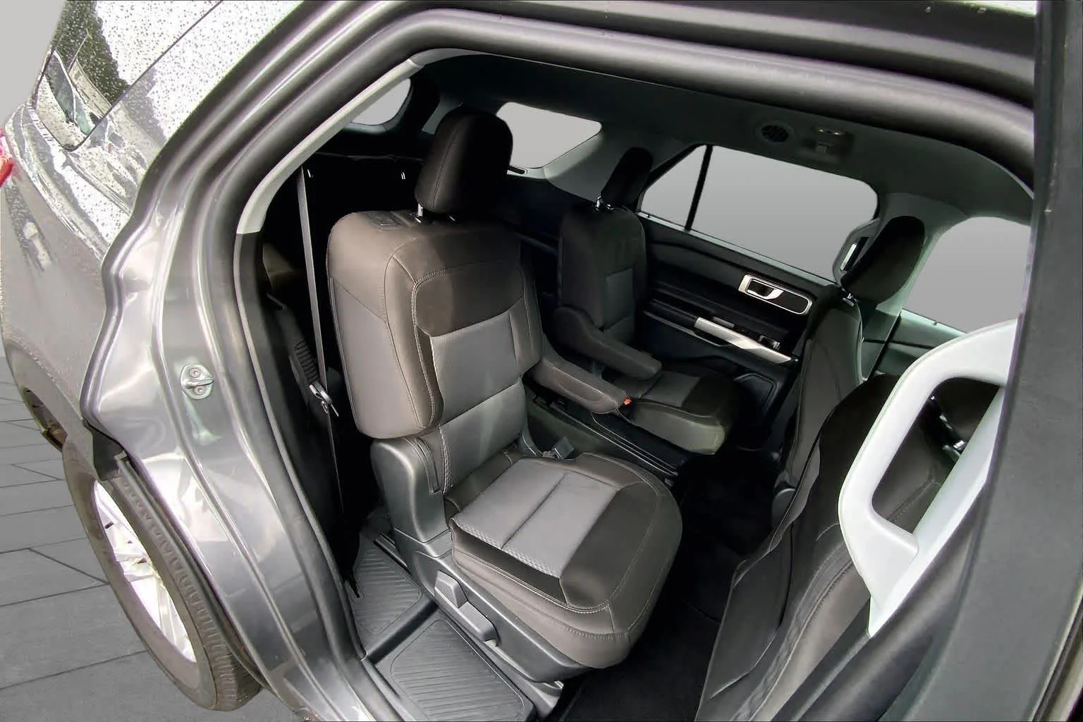 Used 2023 Carbonized Gray Metallic Ford XLT image 19