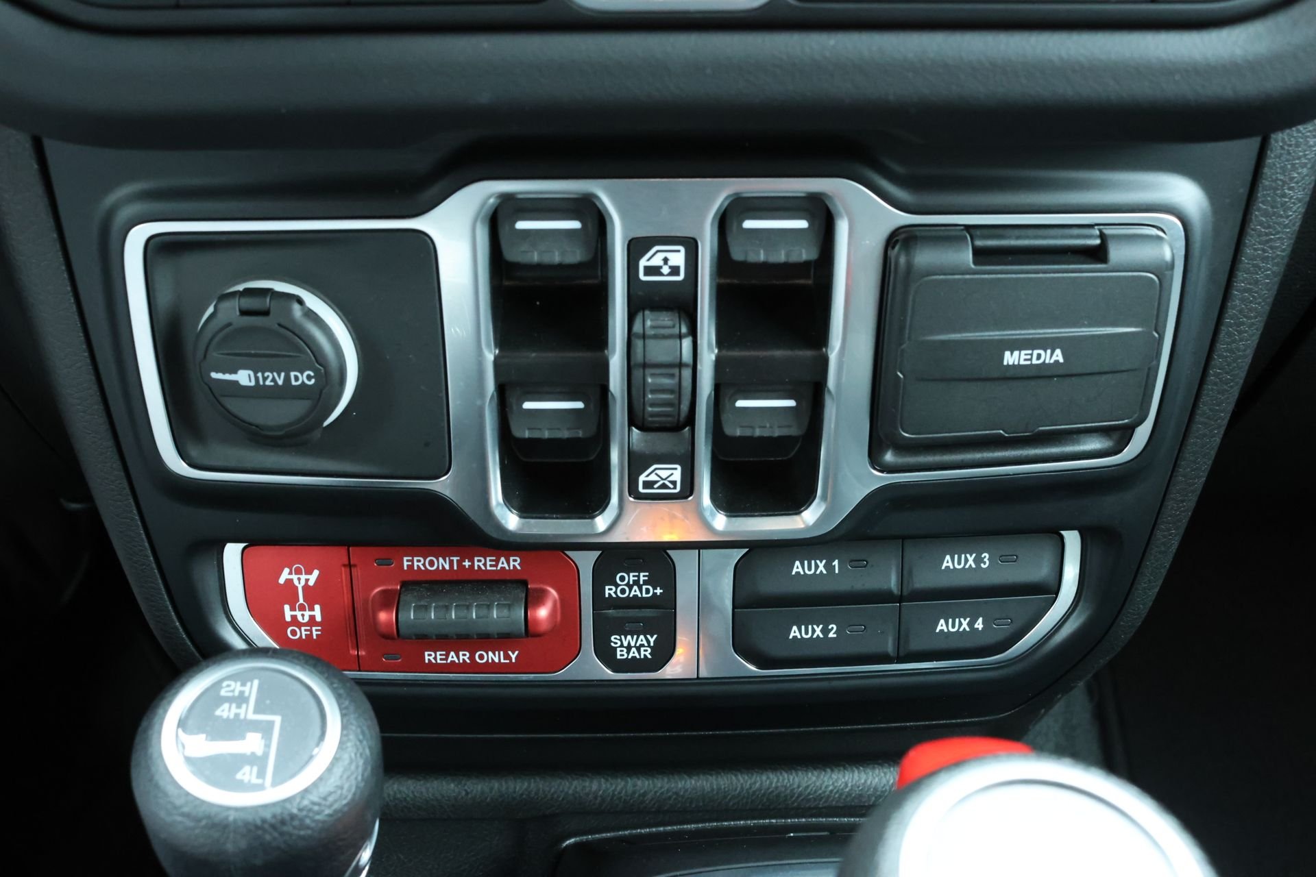 Used 2024 Gray Jeep Rubicon image 17