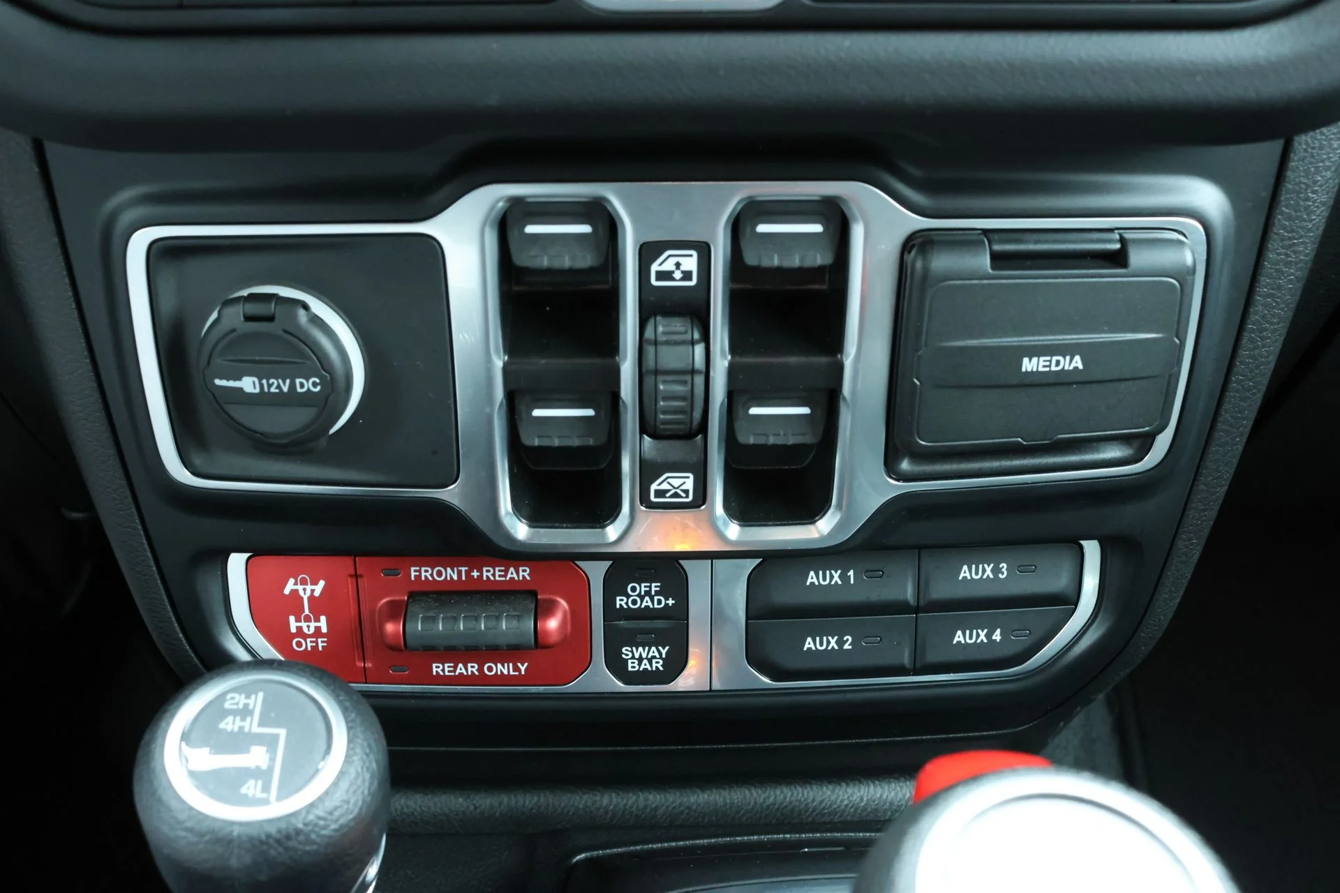 Used 2024 Gray Jeep Rubicon image 17