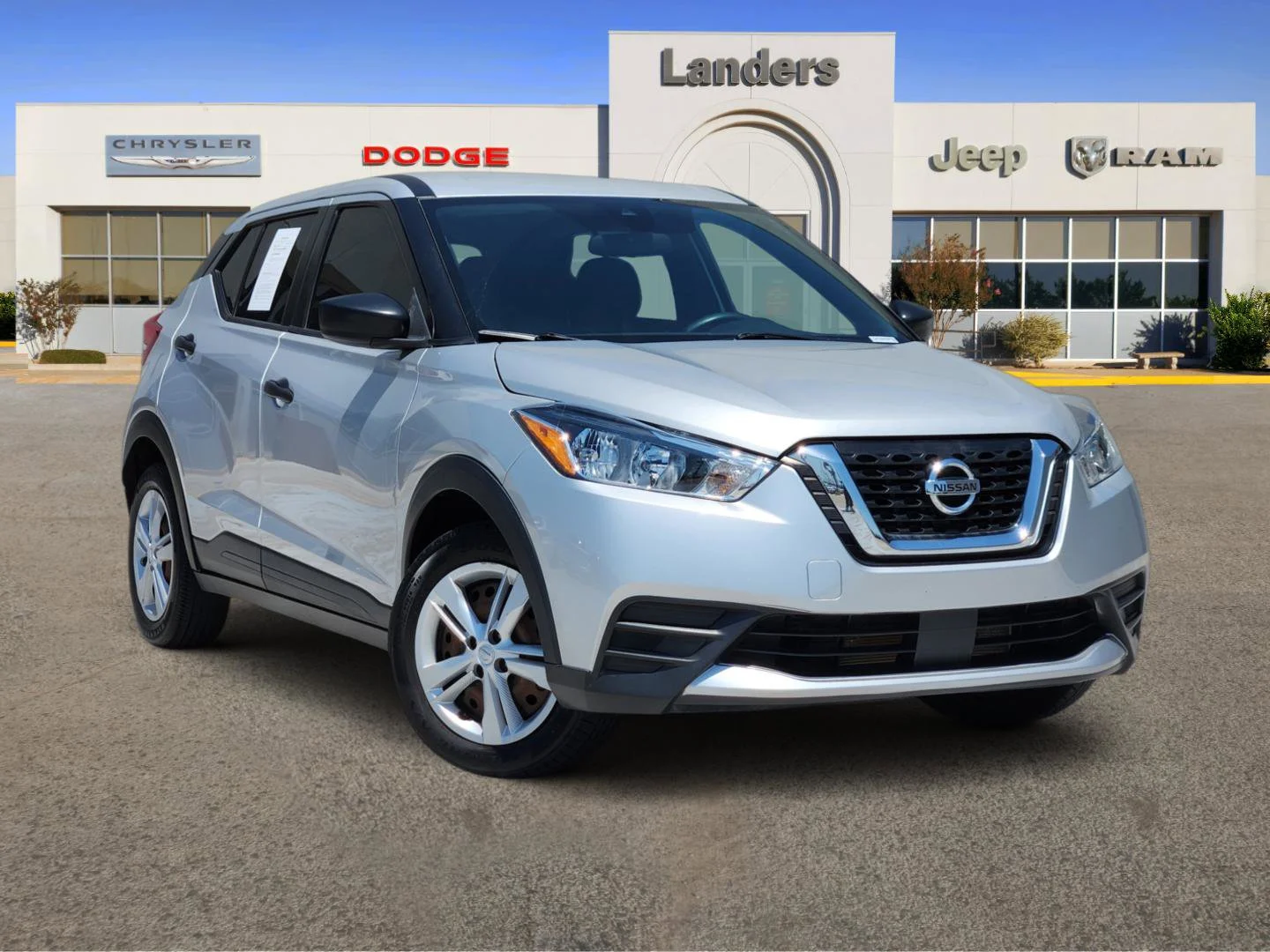 2020 Nissan Kicks 1.6 S's photo