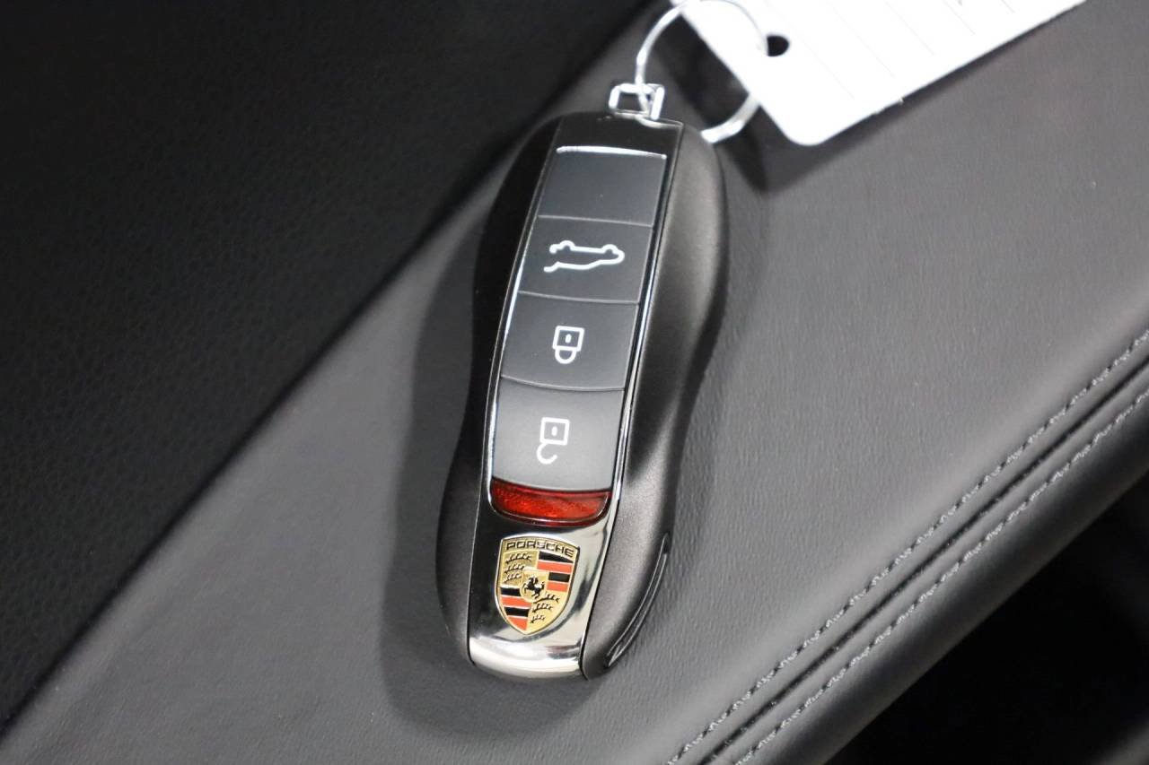 New 2026 Dolomite Silver Metallic Porsche S image 43
