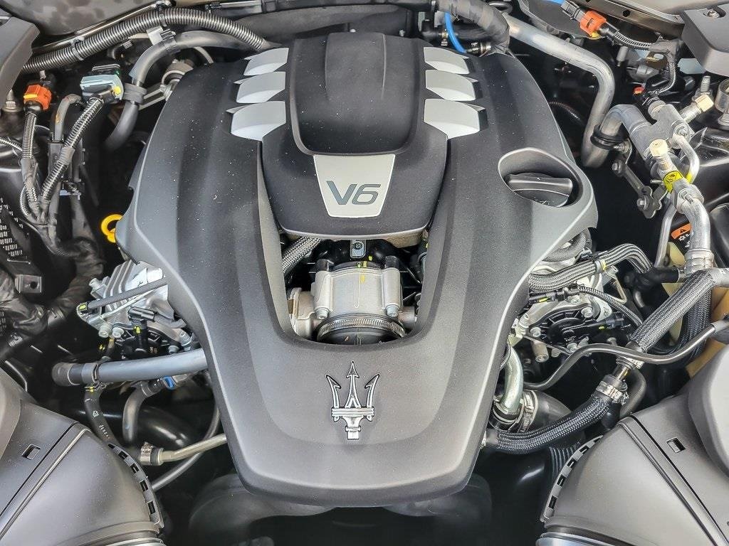 2022 MASERATI LEVANTE - Image 24