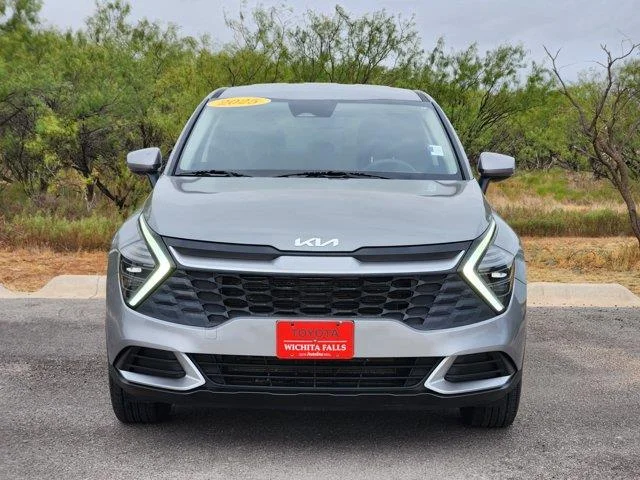 Used 2025 Gravity Gray KIA LX Front-Wheel Drive image 2