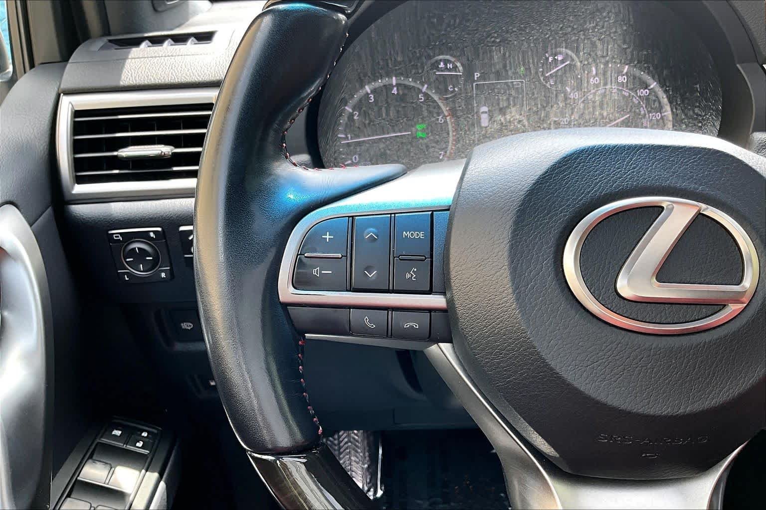 Used 2023 Eminent White Pearl Lexus Premium image 24