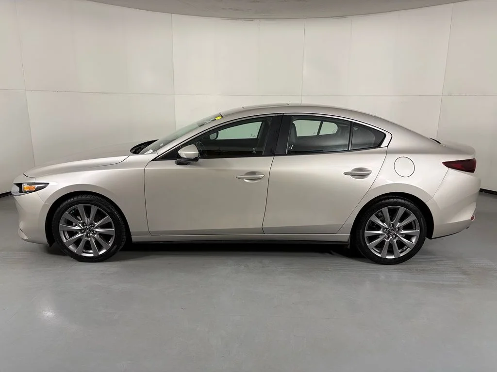 Used 2024 Quartz Metallic Mazda 2.5 S Preferred Package image 5