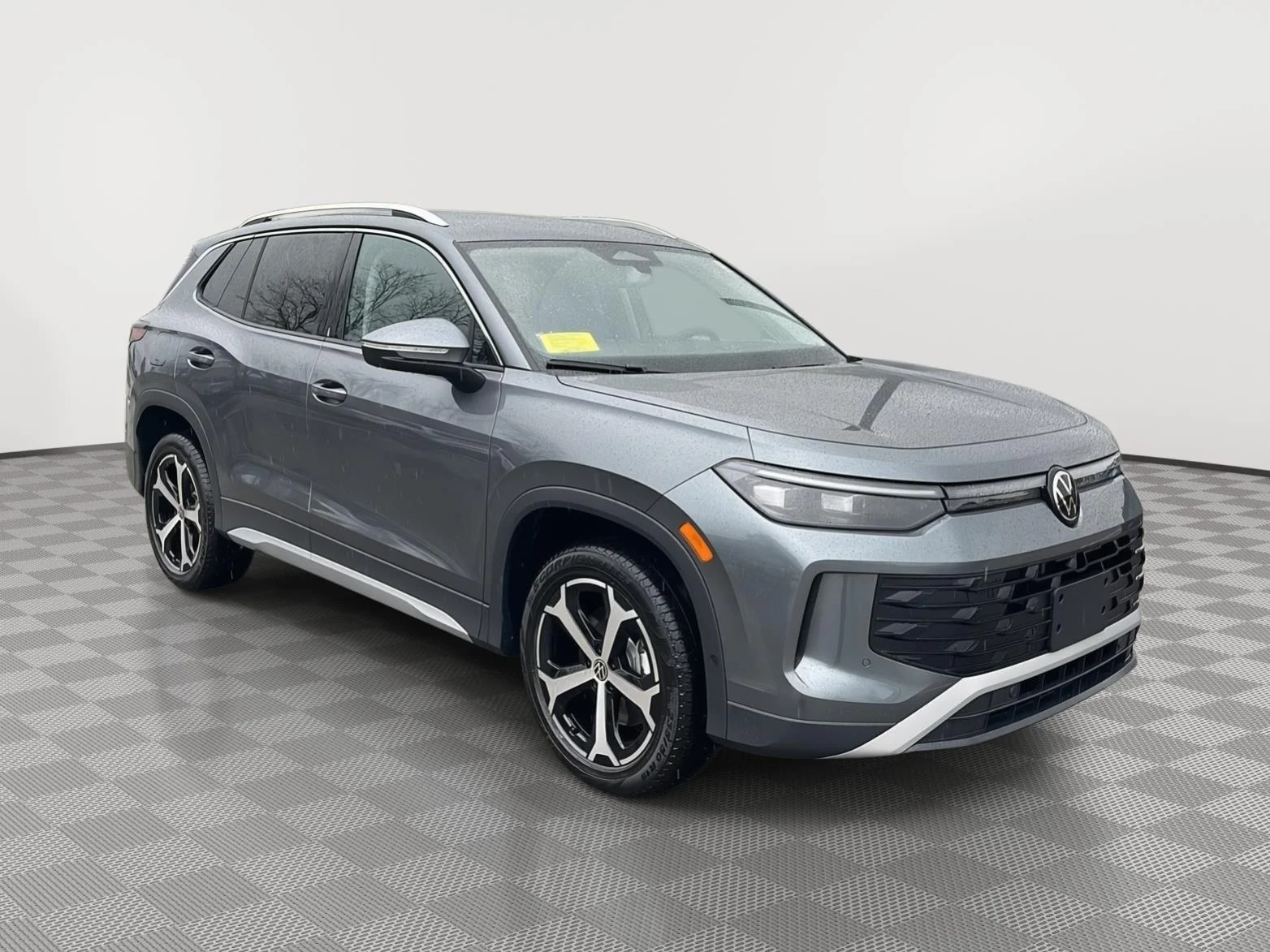New 2026 Platinum Gray Metallic Volkswagen SE image 3