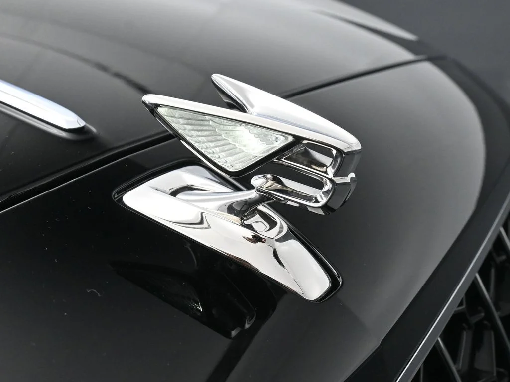 New 2026 Black Bentley V8 image 19