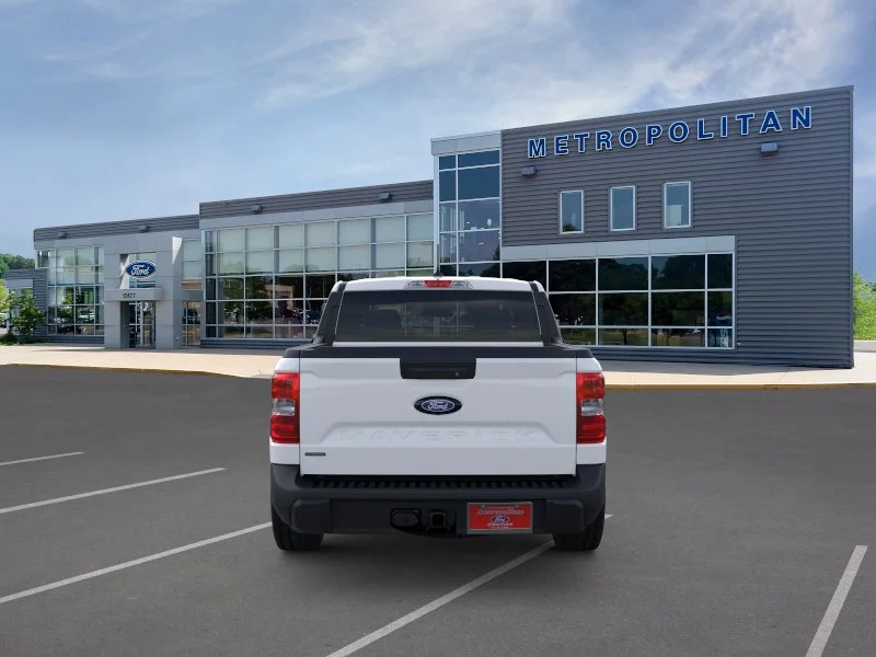 New 2026 Oxford White Ford XLT image 5