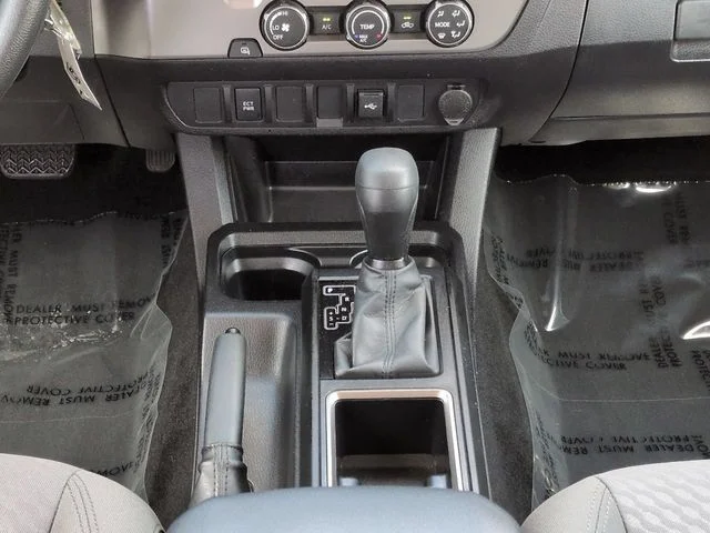 Certified Used 2022 White Toyota SR image 19