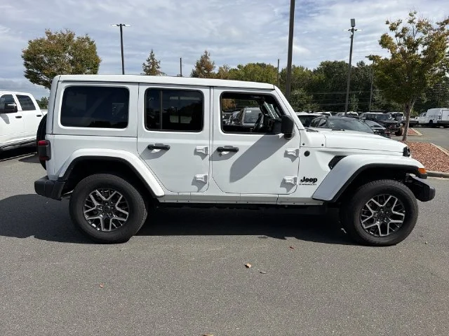 Used 2026 White Jeep Sahara image 14