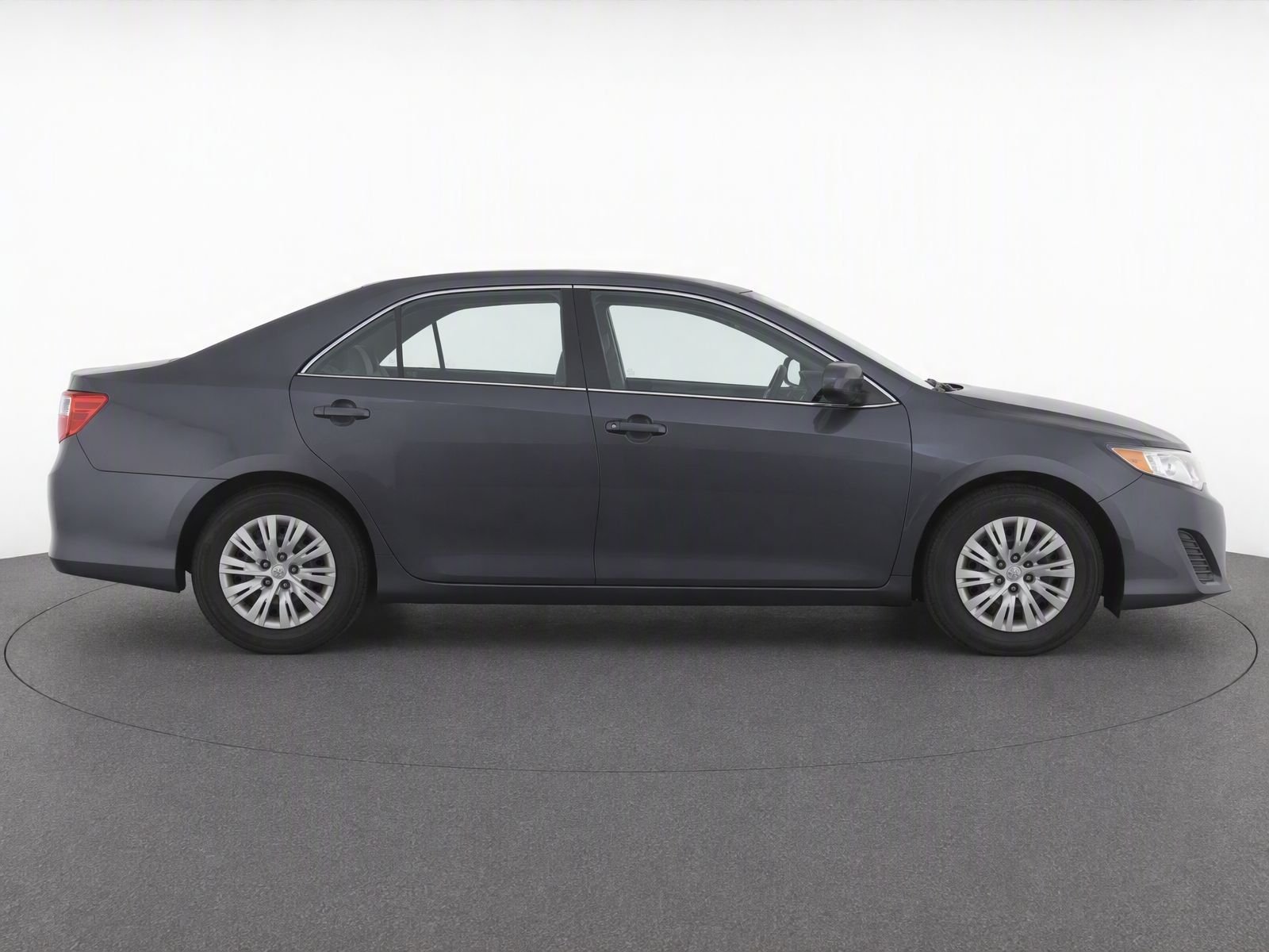 Used 2012 Magnetic Gray Metallic Toyota L image 8